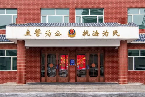 雙遼公安阻 疫 理發(fā)店,保持良好警容風(fēng)貌