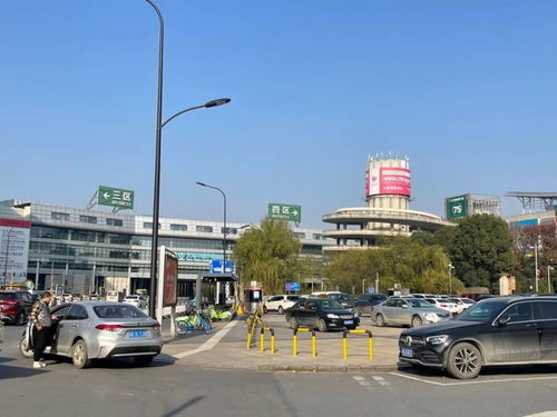 圣誕出口兩重天 工廠 外貿(mào)公司盆滿缽滿 義烏商品城只有幾單生意